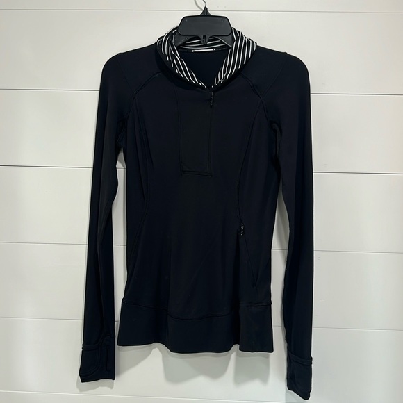 Lululemon Think Fast Pullover Shirt in Black Parallel Stripe Black White Size 4 - Picture 10 of 16
